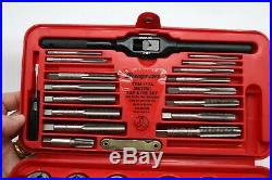 Snap On Tap & Die Set TDM-117A Metric Set (incomplete) Well taken care of & Case