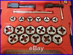 Snap on TDTDM117A Tap &Die set, Extractor Set 117 piece set Standard And Metric