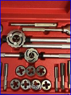 Snap-on Tools TDM99117A 25 Piece Metric Tap & Die Set of 24 withCarrying case