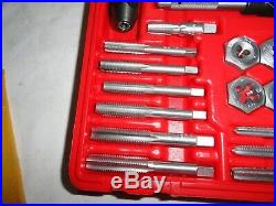 VERMONT AMERICAN 6596 TAP AND DIE SET 40 PC metric
